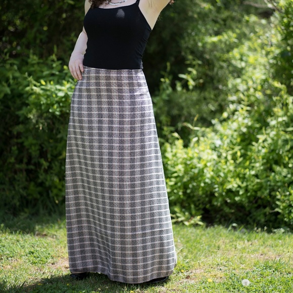 Tweed maxi skirt - Picture 2 of 7